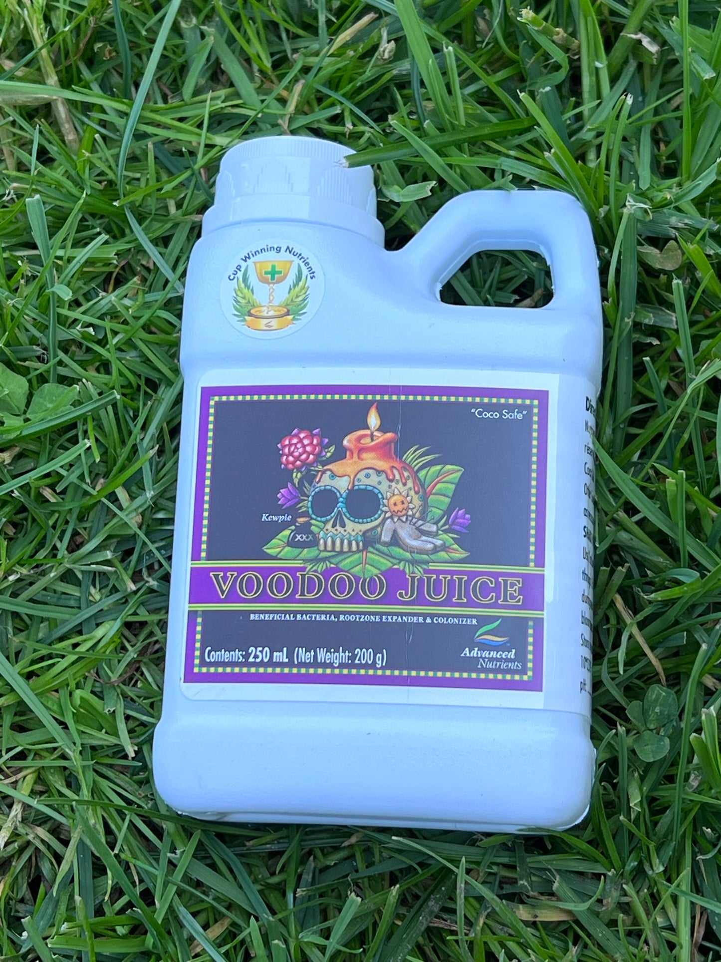 Fertilizer for indoor plants root system growth stimulator Voodoo Juice